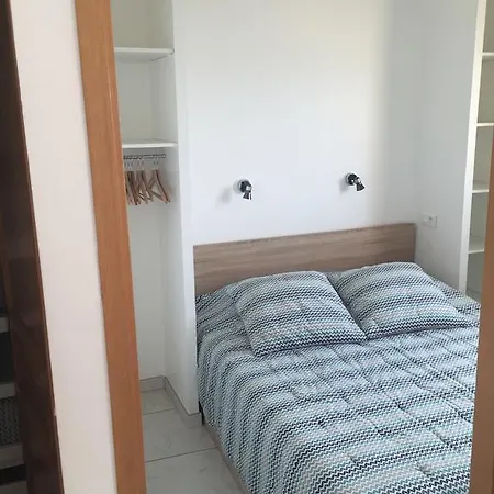 Valmer Apartment